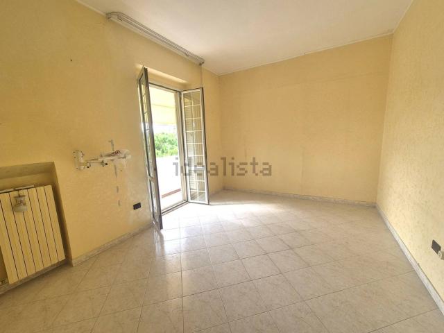 Appartamento in affitto di 82 m² in Via Garibaldi Gariani, 16