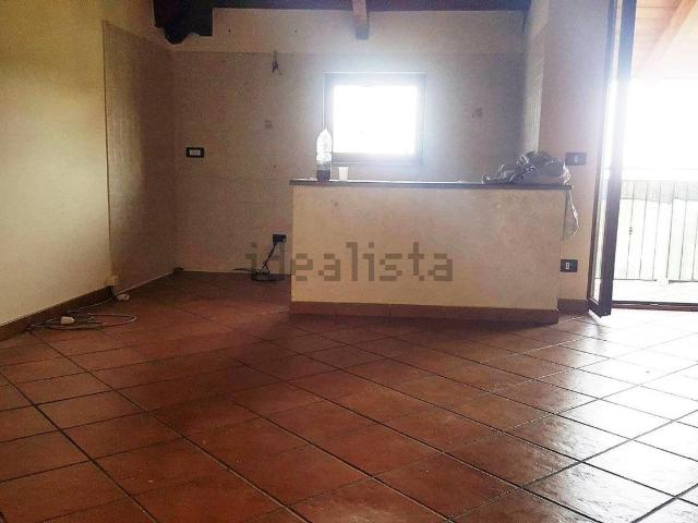 Appartamento in affitto di 82 m² in Via Madonna delle Grazie, 39