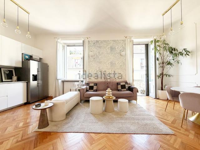 Appartamento in affitto di 87 m² in Via Carlo Poerio, 43