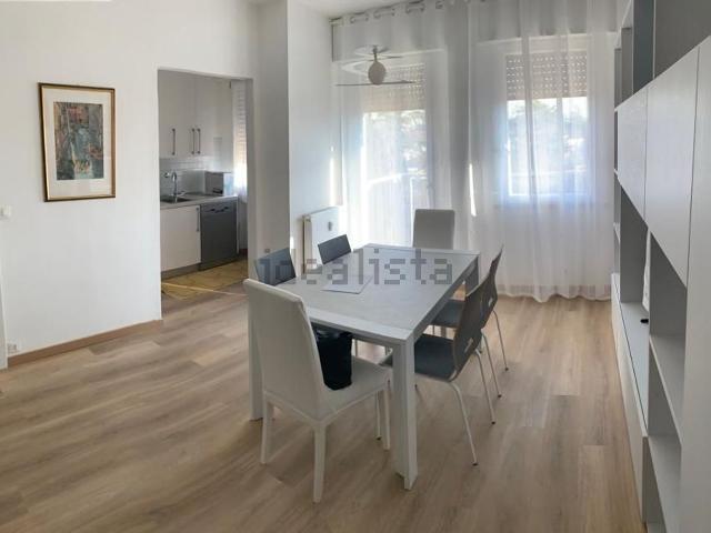 Appartamento in affitto di 87 m² in Via Circonvallazione
