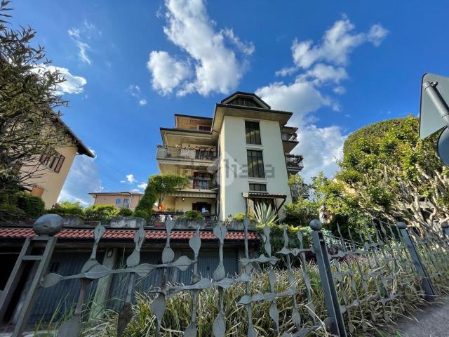 Appartamento in affitto di 87 m² in Via Dante, 8