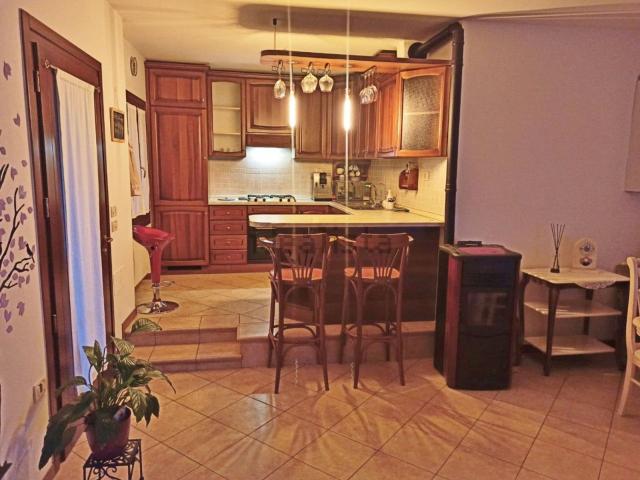 Appartamento in affitto di 87 m² in Via del Muzzi