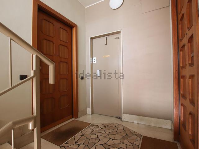 Appartamento in affitto di 87 m² in Via Francesco Tadini, 5