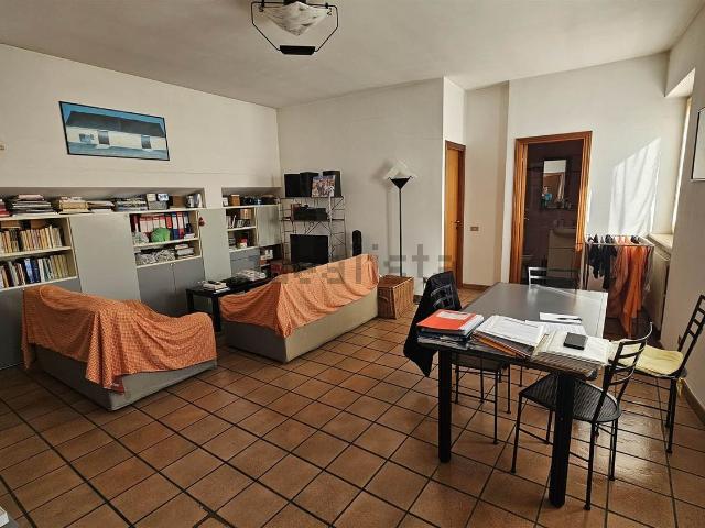Appartamento in affitto di 87 m²
