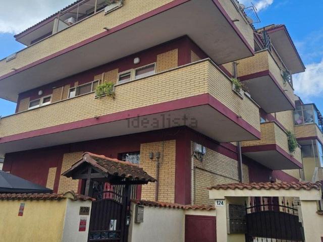 Appartamento in affitto di 84 m² in Via del Portico Placidiano