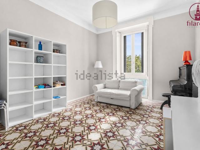 Appartamento in affitto di 84 m² in Viale Argonne, 24