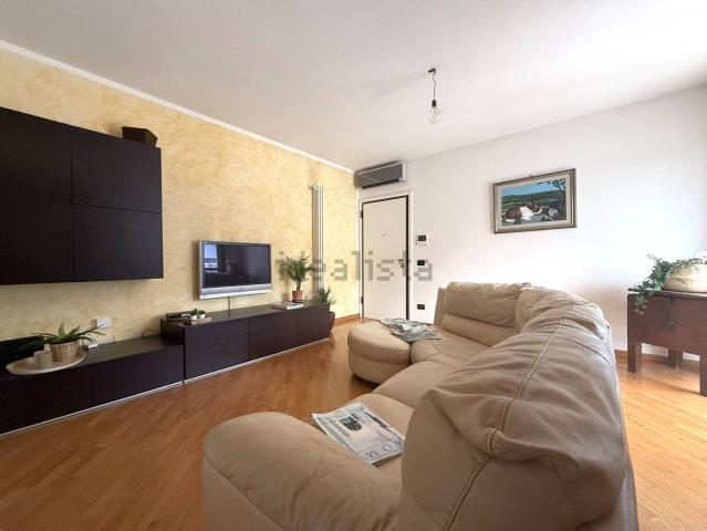Appartamento in affitto di 84 m² in Viale Bologna