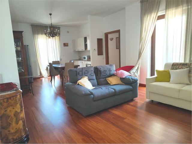 Appartamento in affitto di 84 m²