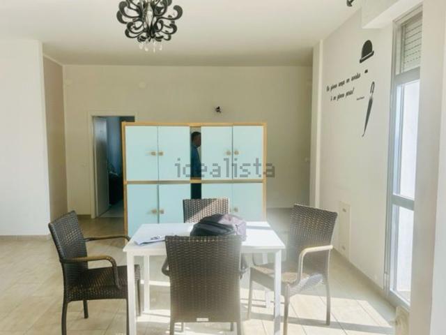 Appartamento in affitto di 85 m² in Via Taranto, 43