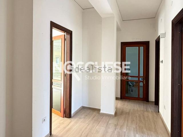 Appartamento in affitto di 85 m² in Via Tevere, 21