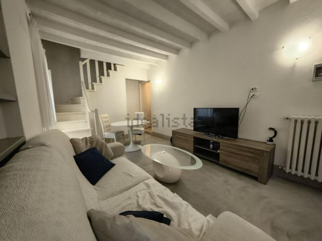 Appartamento in affitto di 85 m² in Via Venezia