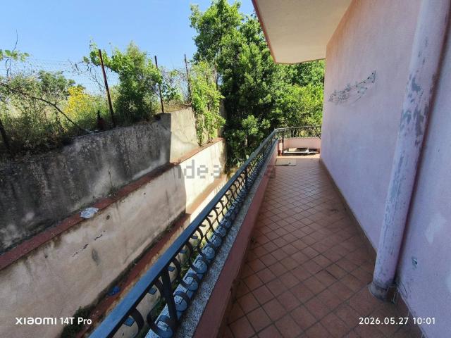 Appartamento in affitto di 85 m² in Via Veseri