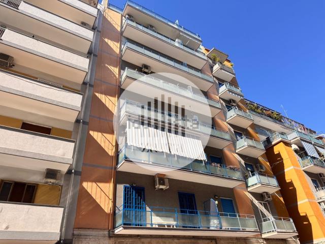 Appartamento in affitto di 85 m² in Via Adige