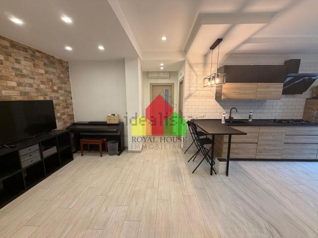 Appartamento in affitto di 85 m² in Via Aniello Palumbo