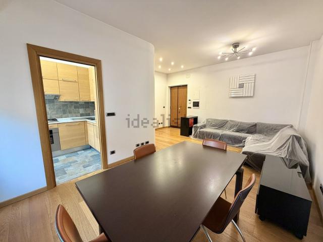 Appartamento in affitto di 85 m² in Via Arezzo