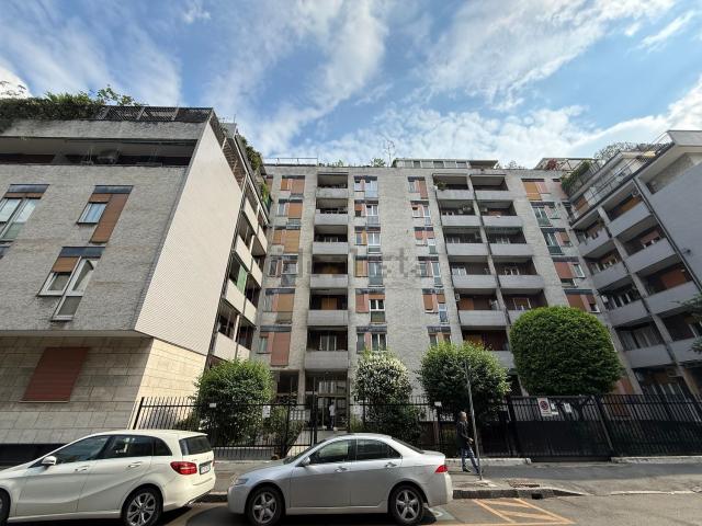 Appartamento in affitto di 85 m² in Via Breno, 7
