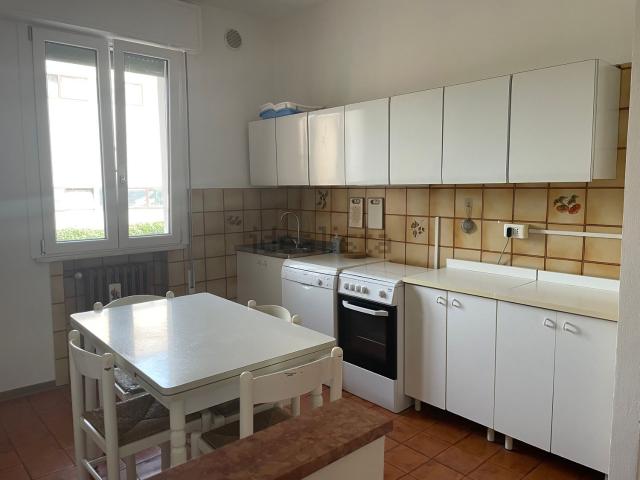 Appartamento in affitto di 85 m² in Via Carlo Massalongo