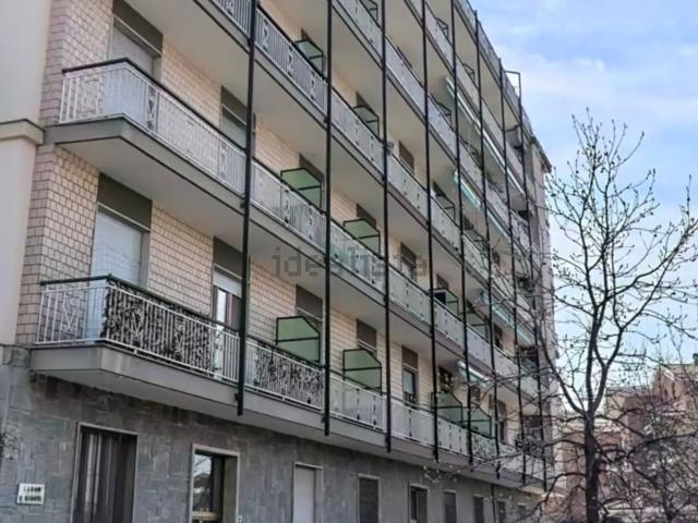 Appartamento in affitto di 85 m² in Via Colombetto
