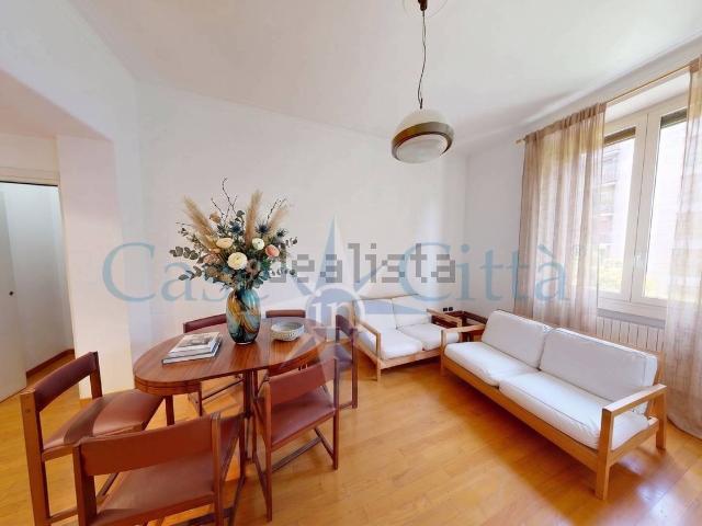 Appartamento in affitto di 85 m² in Via Correggio