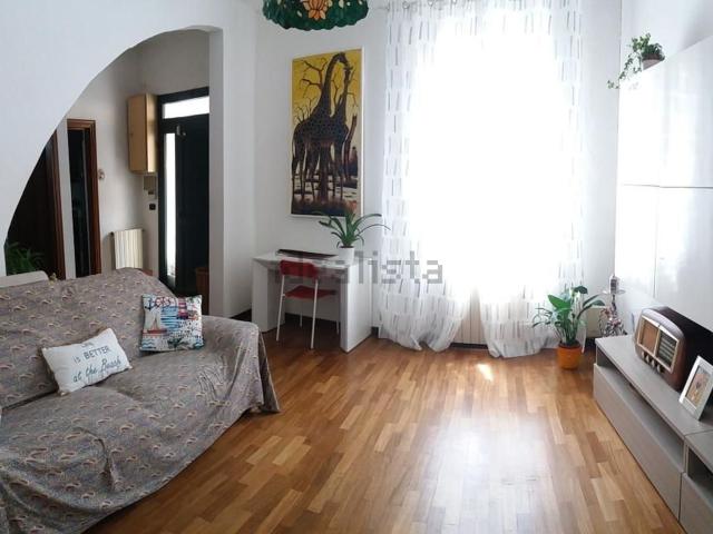 Appartamento in affitto di 85 m² in Via dei Buggi