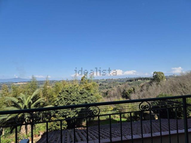 Appartamento in affitto di 85 m² in Via dei Fossi, 39