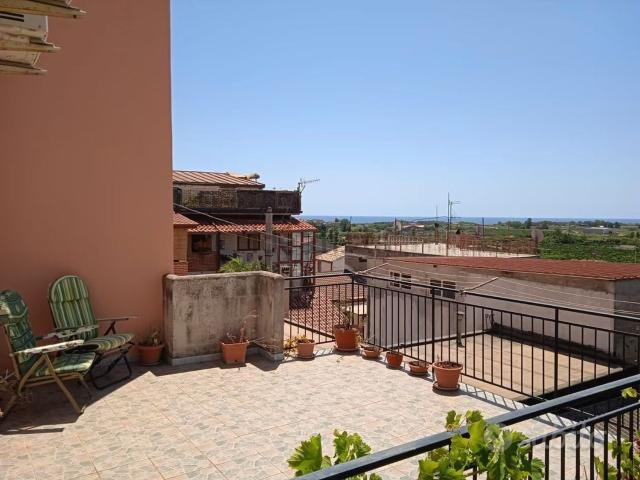Appartamento in affitto di 85 m² in Via Derna, 3