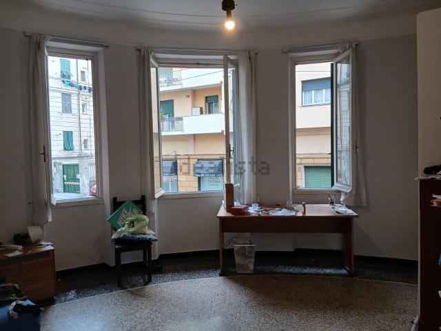 Appartamento in affitto di 85 m² in Via Donghi