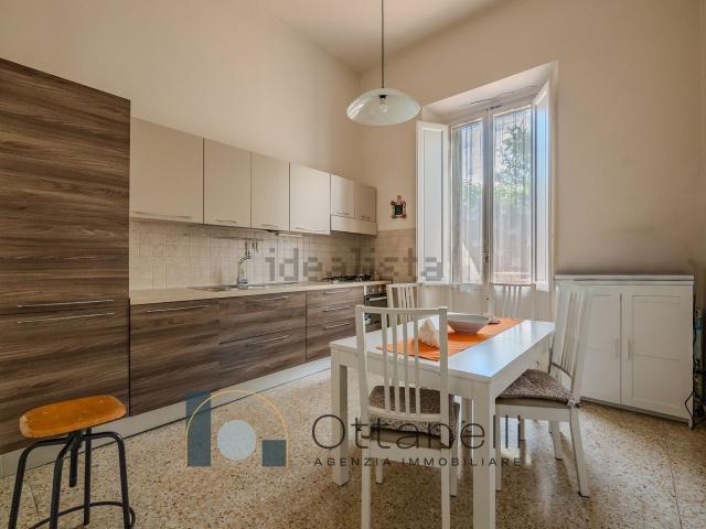 Appartamento in affitto di 85 m² in Via Francesco Baracca, 17
