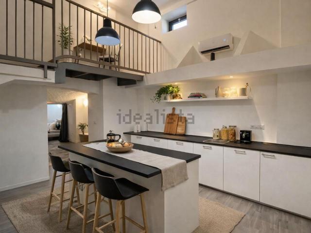 Appartamento in affitto di 85 m² in Via Giovanni Arrivabene, 4