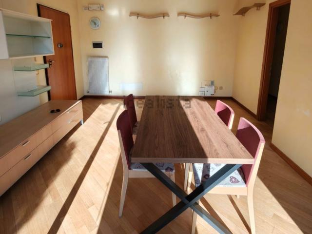 Appartamento in affitto di 85 m² in Via Giorgio de Chirico