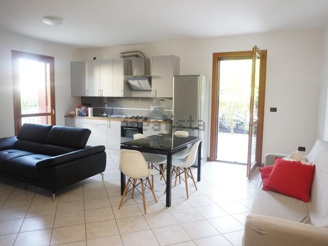 Appartamento in affitto di 85 m² in Via Giacomo Puccini, 14