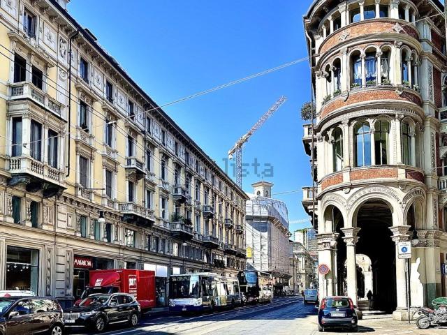 Appartamento in affitto di 85 m² in Via Giuseppe Barbaroux, 6