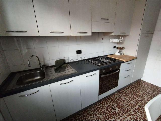 Appartamento in affitto di 85 m² in Via Giuseppe Fregni