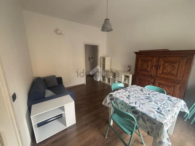 Appartamento in affitto di 85 m² in Via Indipendenza, 64