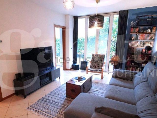 Appartamento in affitto di 85 m² in Via IV Novembre, 1