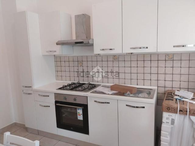 Appartamento in affitto di 85 m² in Via Jacopone da Todi, 33