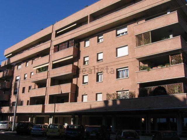 Appartamento in affitto di 85 m² in Via John Fitzgerald Kennedy, 30