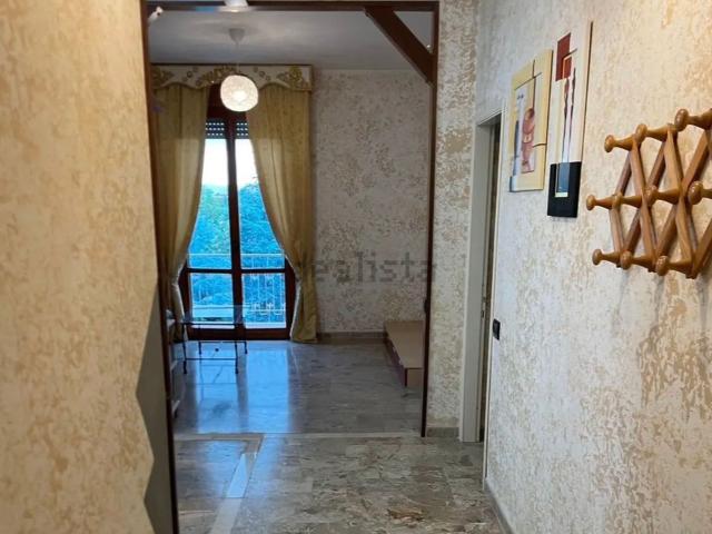 Appartamento in affitto di 85 m² in Via L. Valdrighi