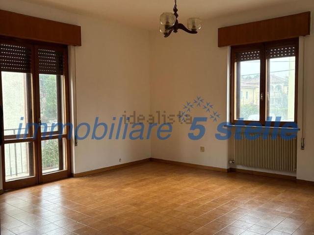 Appartamento in affitto di 85 m² in Via Leoniceno Ognibene