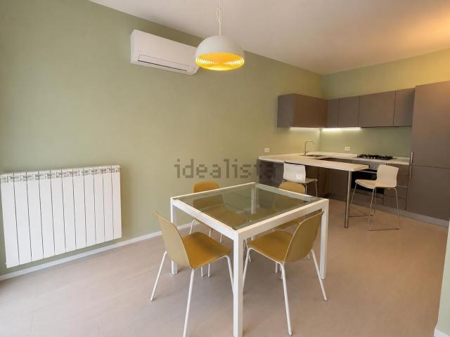 Appartamento in affitto di 85 m² in Via Marco Minghetti, 29