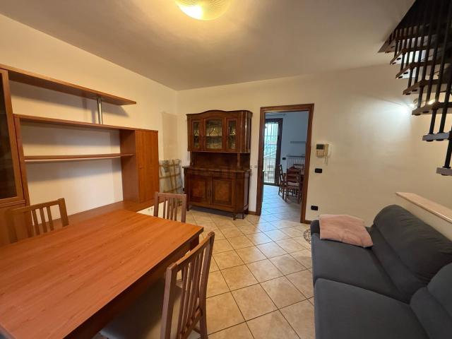 Appartamento in affitto di 85 m² in Via Melzi Conte Gian Antonio, 10