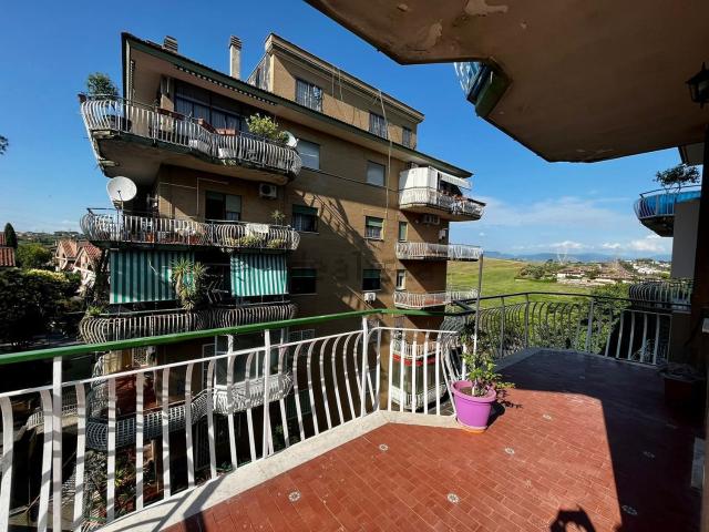 Appartamento in affitto di 85 m² in Via Monte Gran Paradiso