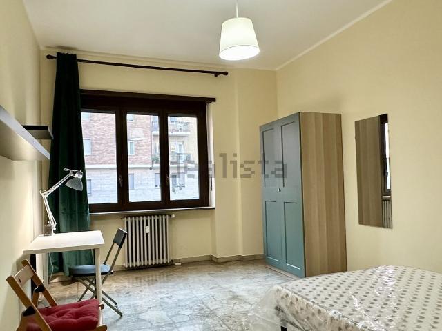 Appartamento in affitto di 85 m² in Via Romolo Gessi, 16