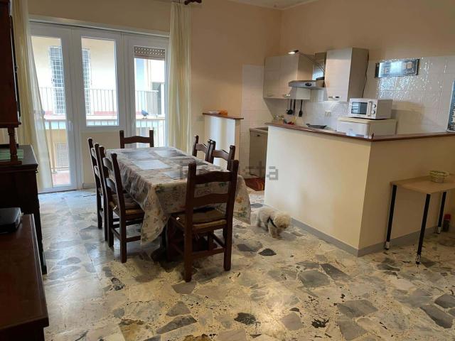 Appartamento in affitto di 85 m² in Via Rumenia, 280