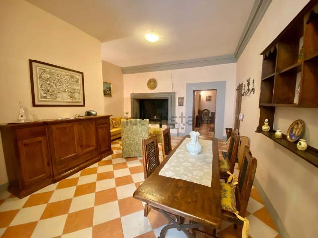Appartamento in affitto di 85 m² in Via Santucci, 7