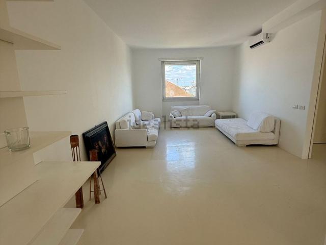 Appartamento in affitto di 85 m² in Via San Senatore, 16