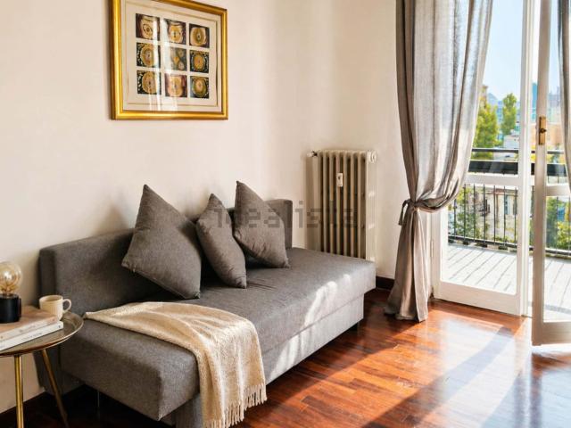 Appartamento in affitto di 85 m² in Via Savona, 110