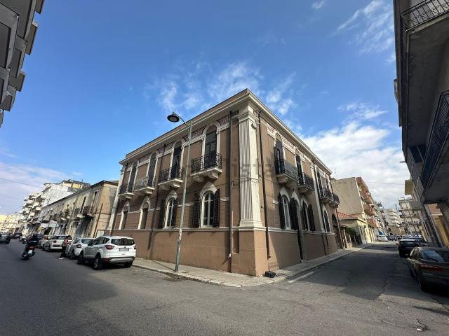 Appartamento in affitto di 85 m² in Via Sbarre Centrali