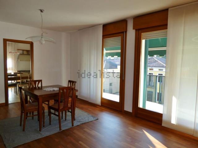 Appartamento in affitto di 85 m² in Viale Arnaldo Fusinato