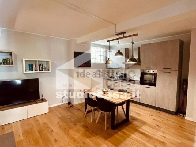Appartamento in affitto di 85 m² in Viale Col di Lana, 6